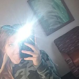 Meet your Posher, Molly